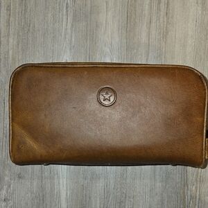 Aaron Leather Goods Toiletry Bag